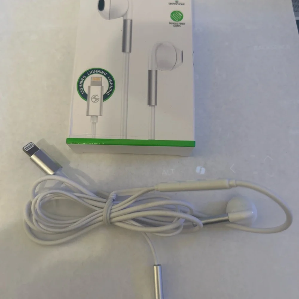 adidas White Earphones with Lightning Connector